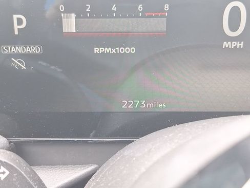 Certified 2025 Nissan Kicks SR FWD image 17