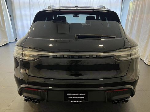 Used 2026 Porsche Macan GTS image 8