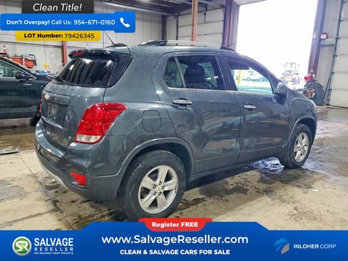 Used 2018 Chevrolet Trax LT w/ LT Convenience Package image 4