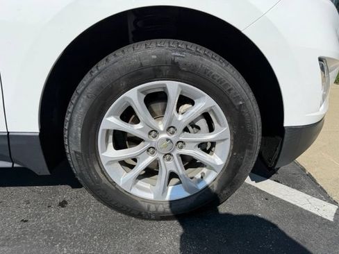 Used 2021 Chevrolet Equinox LT FWD image 5