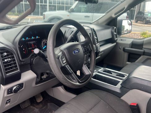 Used 2019 Ford F150 XL w/ Equipment Group 101A Mid AWD/4WD image 17