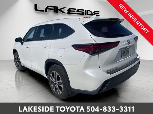 Used 2023 Toyota Highlander L image 5