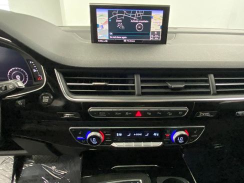Used 2019 Audi Q7 3.0T Prestige w/ Prestige Package image 28
