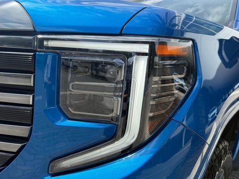 Used 2023 GMC Sierra 1500 AT4 w/ AT4 Premium Package image 27