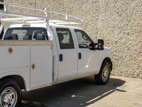 Used 2016 Ford F250 XL w/ Power Equipment Group RWD image 12