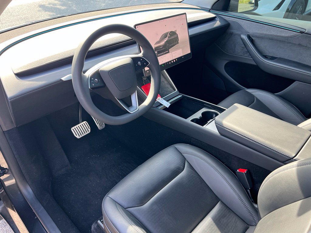 Used 2026 Tesla Model Y Long Range AWD/4WD image 17