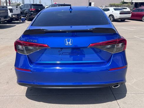Used 2024 Honda Civic Sport image 6