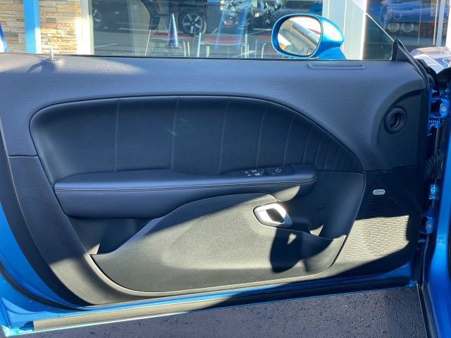 Used 2016 Dodge Challenger R/T Scat Pack RWD image 24