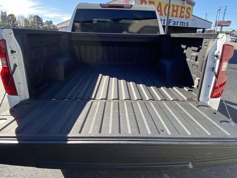 Used 2023 Chevrolet Silverado 1500 Custom image 8