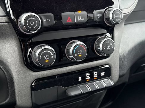 New 2026 RAM 1500 Express RWD image 25