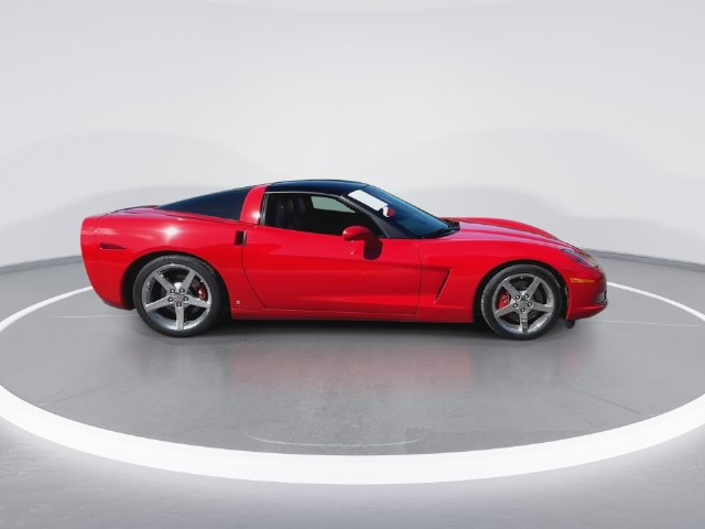 Used 2007 Chevrolet Corvette Coupe w/ Preferred Equipment Group RWD image 13