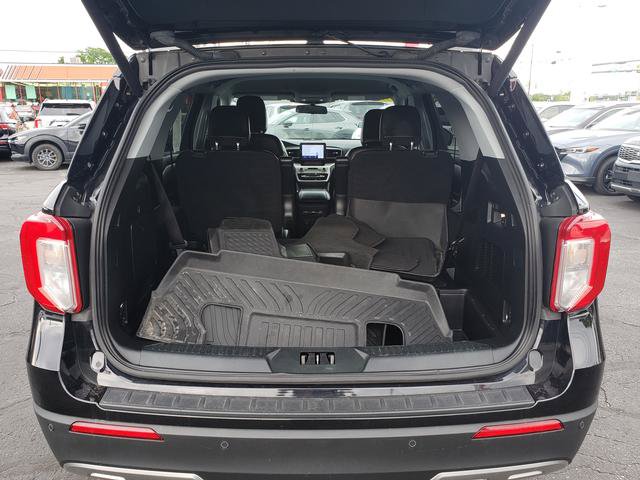 Used 2021 Ford Explorer XLT w/ Equipment Group 202A AWD/4WD image 9