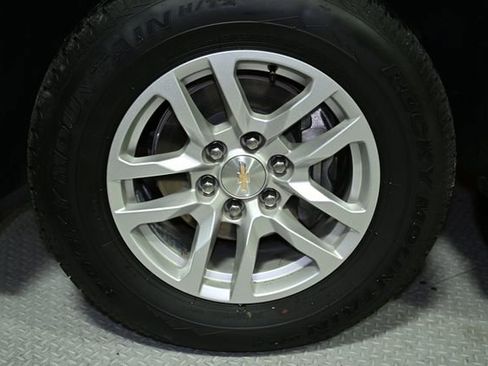 Used 2023 Chevrolet Tahoe LT image 16