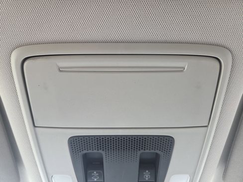 New 2025 Honda Pilot Touring image 23