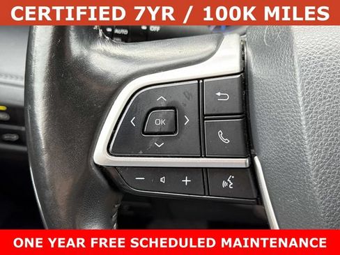 Used 2023 Toyota Highlander XLE AWD/4WD image 24