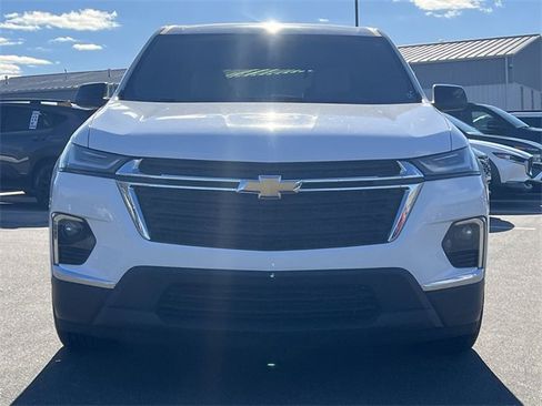 Used 2023 Chevrolet Traverse LS image 37