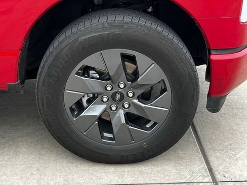 Used 2024 Ford F150 Lightning Flash image 13