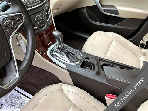 Used 2017 Buick Regal Sport Touring FWD image 11
