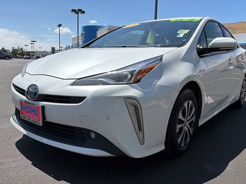 Used 2019 Toyota Prius LE AWD/4WD image 7
