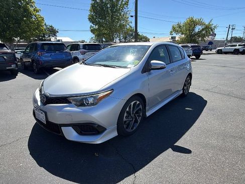 Used 2016 Scion iM FWD image 1