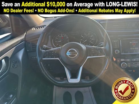 Used 2018 Nissan Rogue SV image 18