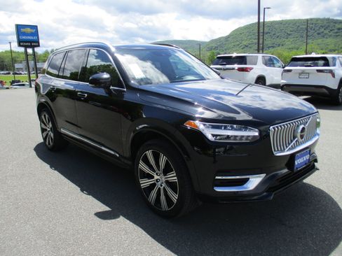 Used 2021 Volvo XC90 T8 Inscription w/ Advanced Package AWD/4WD image 3