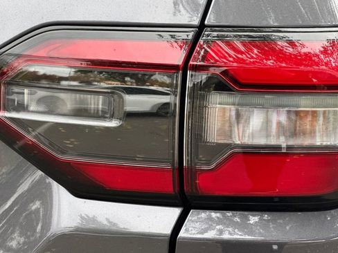 New 2025 Honda Pilot Touring image 31