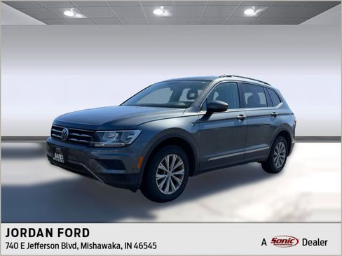 Used 2018 Volkswagen Tiguan SE image 1