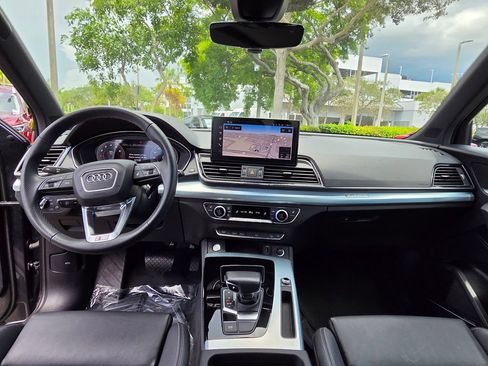 Used 2025 Audi Q5 2.0T Premium Plus w/ Premium Plus Package AWD/4WD image 26