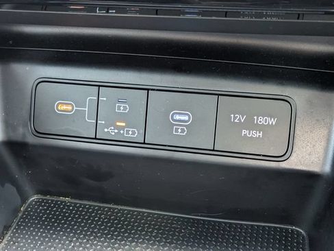 Certified 2025 Hyundai Santa Cruz SEL FWD image 31