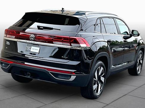 Used 2025 Volkswagen Atlas Cross Sport SE AWD/4WD image 13