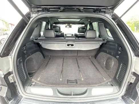 Used 2014 Jeep Grand Cherokee Overland w/ Advanced Technology Group AWD/4WD image 30