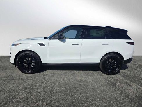 New 2026 Land Rover Range Rover Sport SE image 2