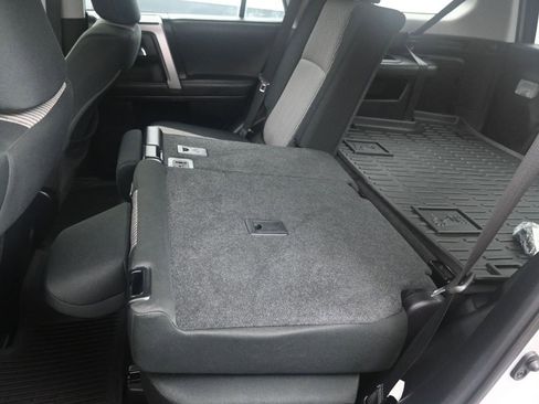 Used 2024 Toyota 4Runner SR5 image 40