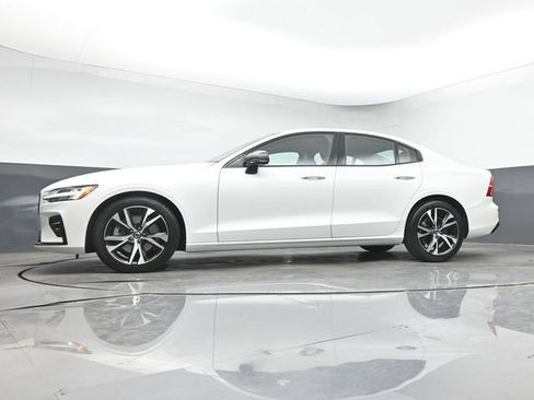 Used 2023 Volvo S60 B5 Core w/ Climate Package AWD/4WD image 37