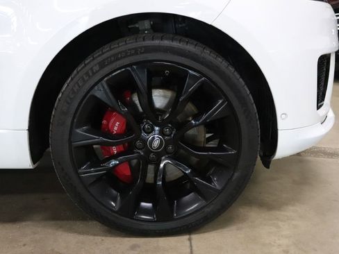 Used 2020 Land Rover Range Rover Sport HST image 41