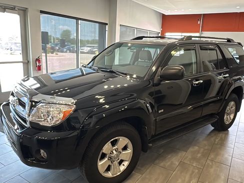 Used 2008 Toyota 4Runner SR5 RWD image 12