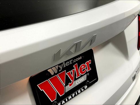 Certified 2023 Kia Sorento SX AWD/4WD image 24