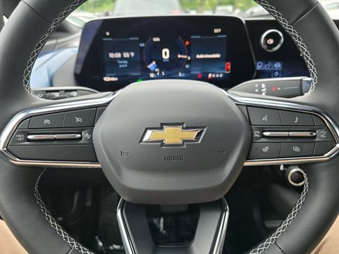 New 2026 Chevrolet Equinox EV LT AWD/4WD image 22
