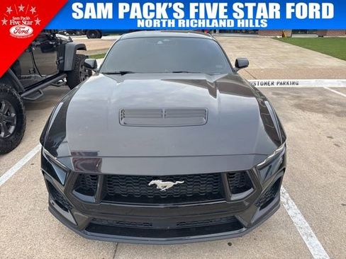 Used 2024 Ford Mustang GT Premium image 2