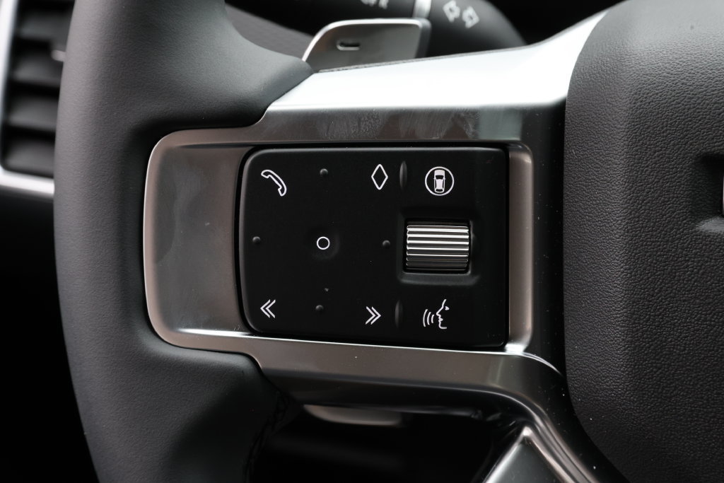 New 2026 Land Rover Discovery Limited Edition AWD/4WD image 20