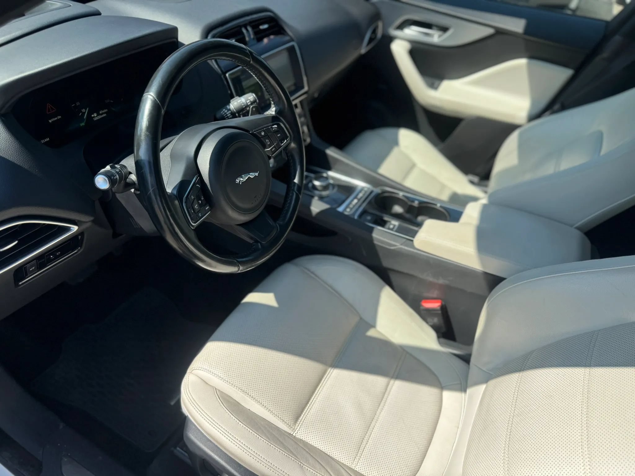 Used 2017 Jaguar F-PACE Prestige AWD/4WD image 17