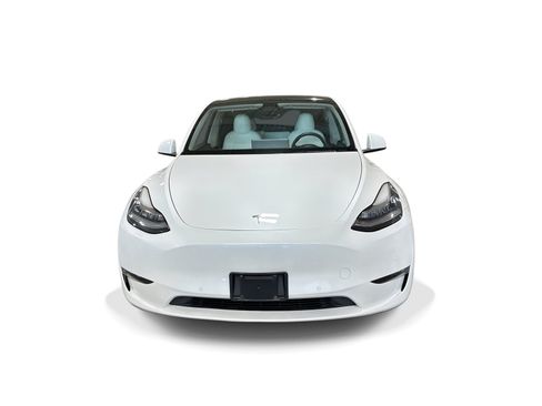 Certified 2022 Tesla Model Y Long Range AWD/4WD image 2