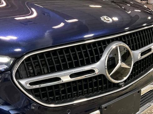 Used 2023 Mercedes-Benz GLC 300 4MATIC image 29