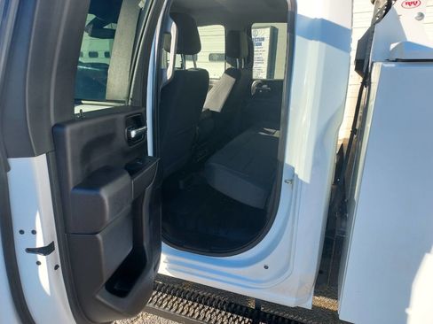 Used 2022 Chevrolet Silverado 2500 LT w/ Convenience Package image 14