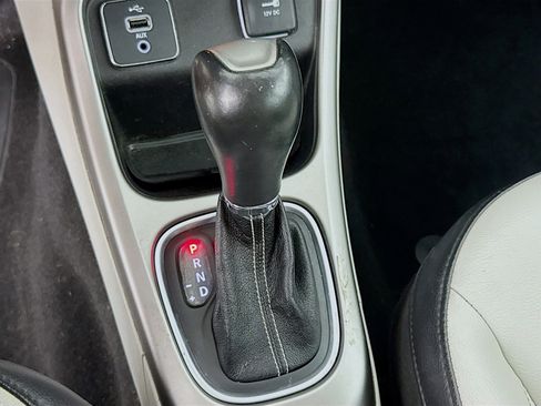 Used 2017 Jeep Compass Latitude w/ Popular Equipment Group image 19