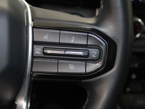 Used 2023 Chevrolet Colorado LT image 35