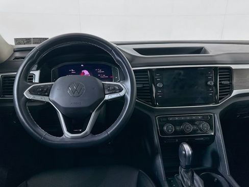 Used 2023 Volkswagen Atlas SE w/ Panoramic Sunroof Package image 24