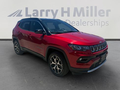 Certified 2025 Jeep Compass Limited AWD/4WD image 7