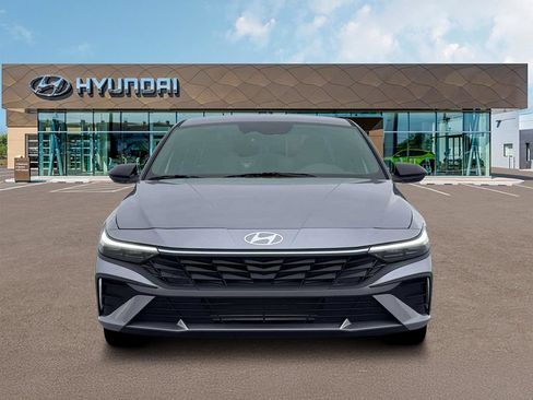 Certified 2026 Hyundai Elantra Sport FWD image 13